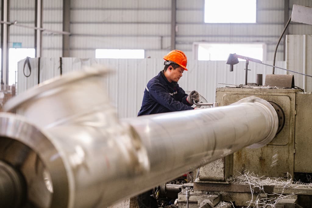 Heavy CNC Lathe Turning of Pipe-End Flanges & Sealing Faces