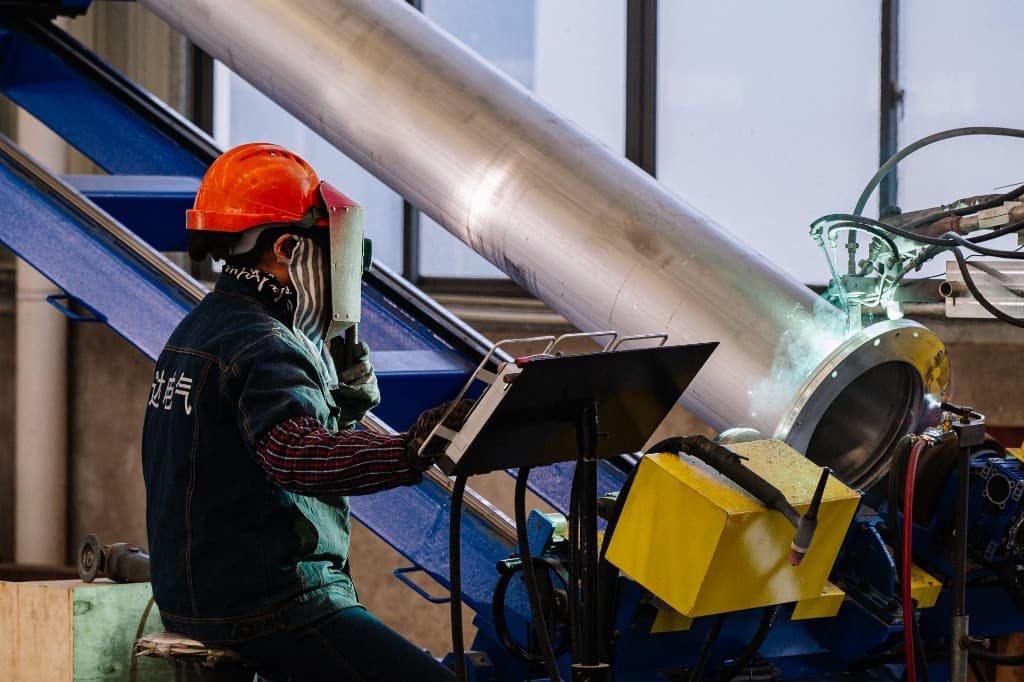 Automated Rotary TIG/MIG Welding for Shell Flanges